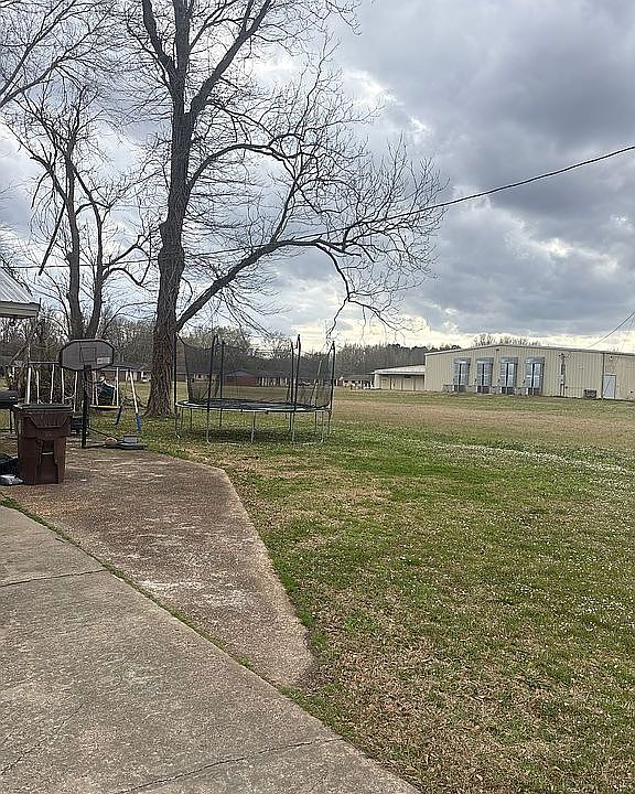 2nd image of 205 Summers St