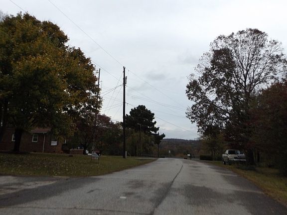 5th image of 397 Gail Ave