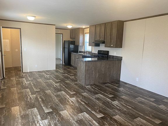 2nd image of 32665 Susan Ct