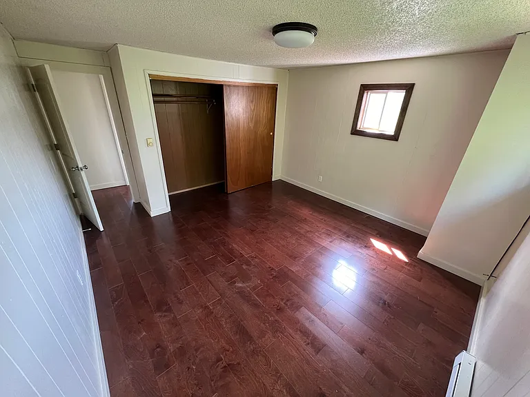NW bedroom