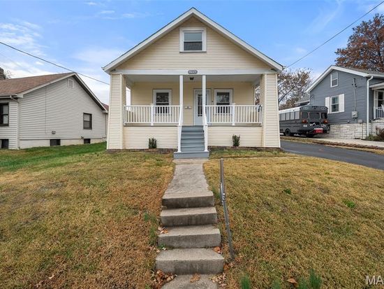 9225 Pavia Ave, Saint Louis, MO 63123