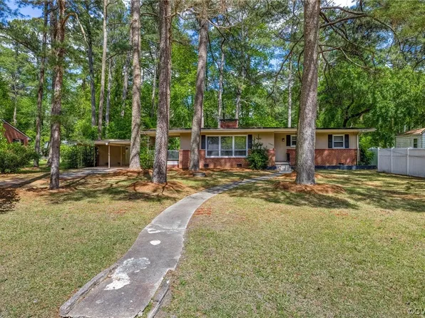 2805 Rollingwood Rd, Petersburg, VA 23805