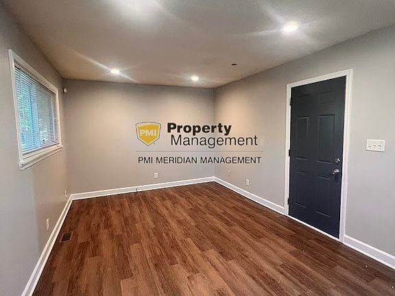 5th image of 10135 Meadowlark Dr