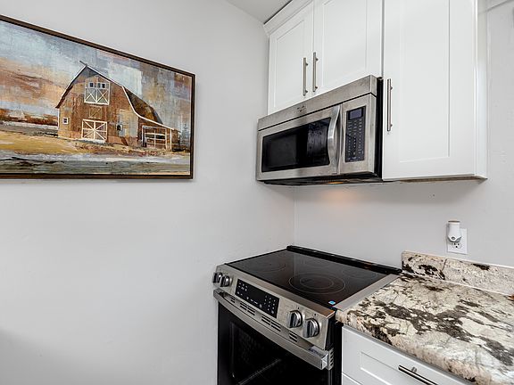 3rd image of 18053 2nd St E