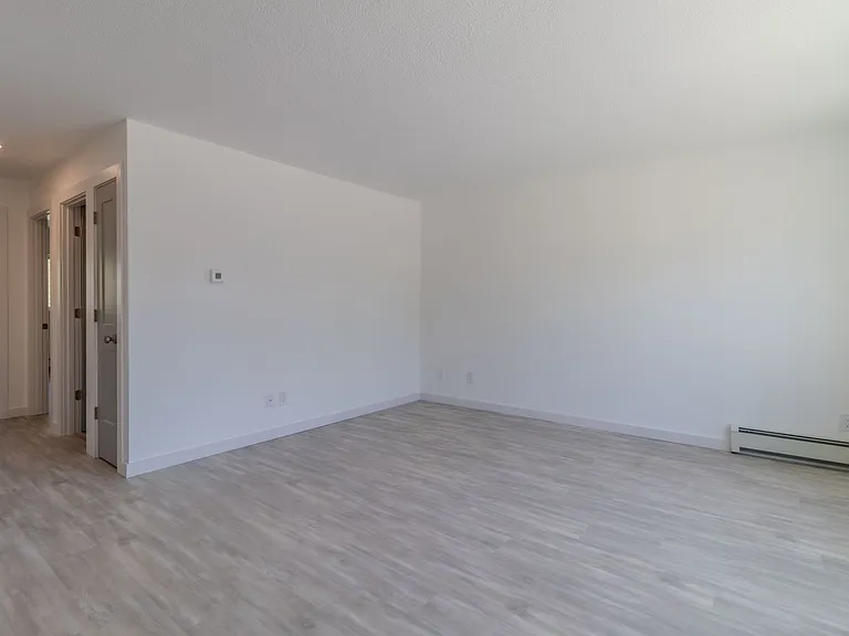 Ingalls Avenue Apartments — Photo 9