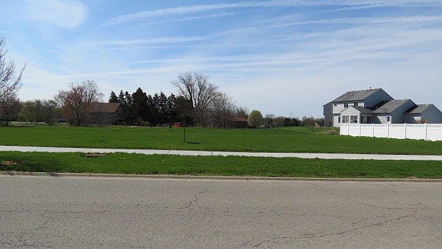 1st image of 504 W Pleasant Ave