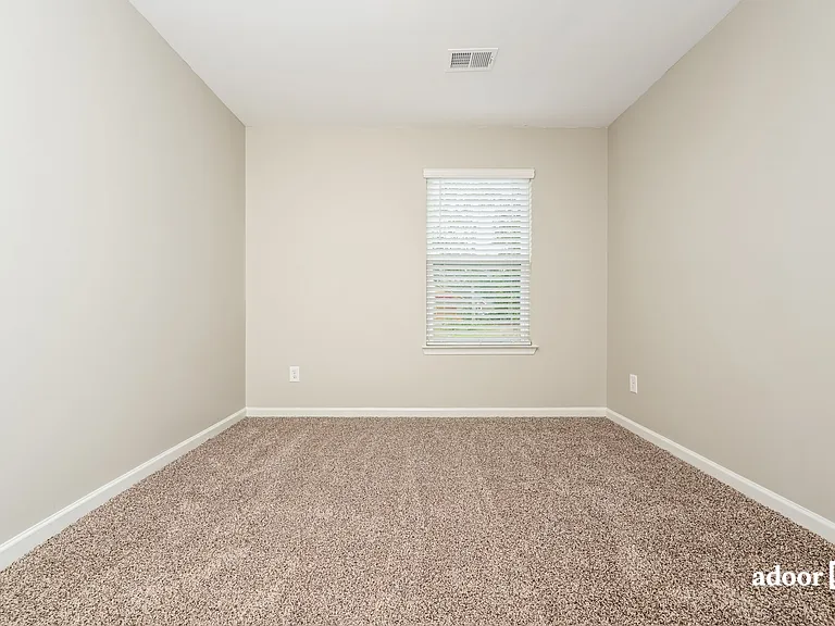 404 Rankin Cir — Photo 10