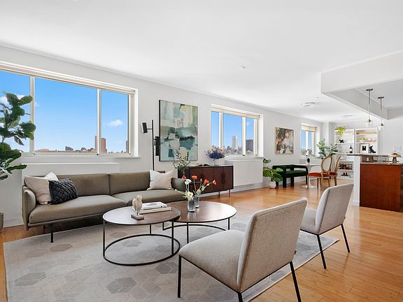 3rd image of 301 W 115th St APT 4C