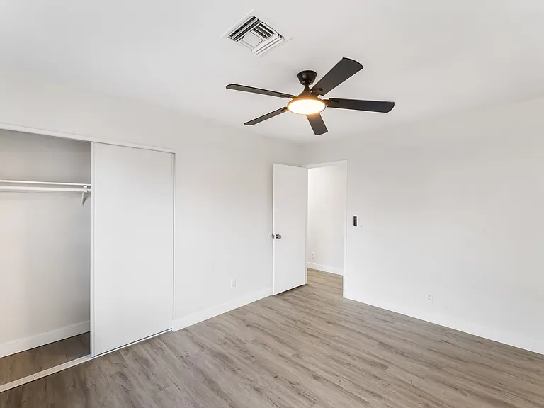 2108 Reynolds Ave — Photo 6