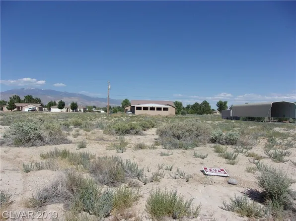 2981 S Torrey Pines Ave, Pahrump, NV 89048