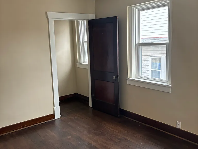 27 Cedricton St #2 — Photo 8