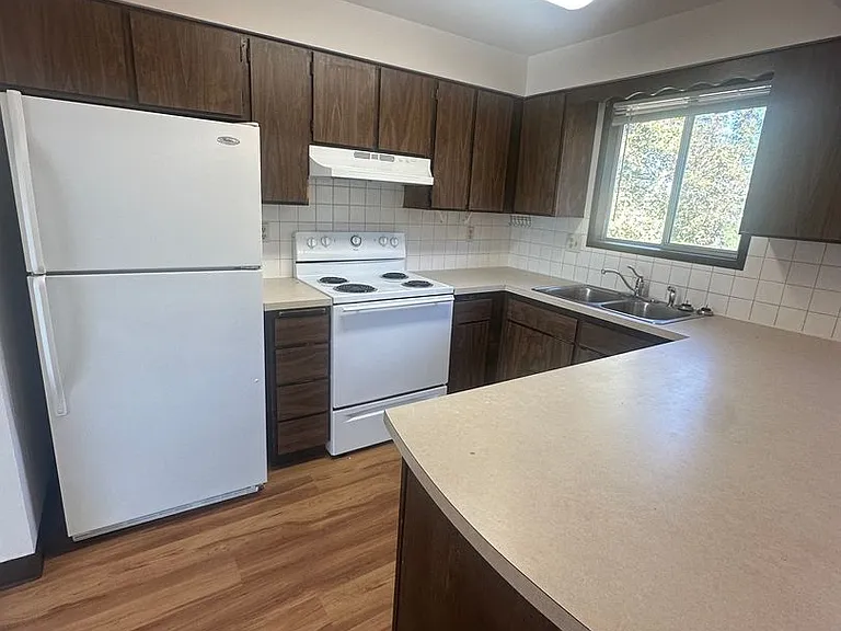 14415-17 E Mission Ct — Photo 7