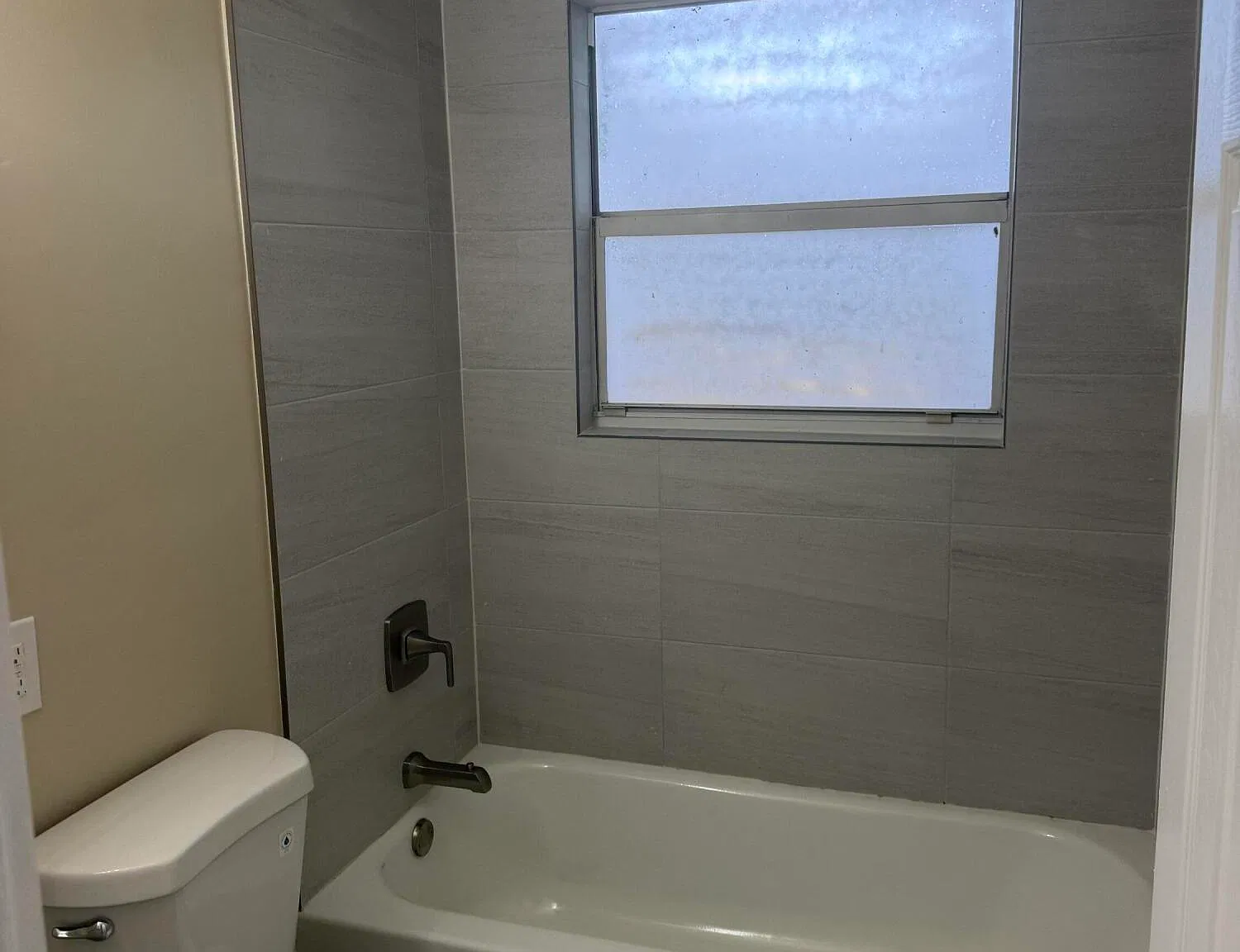 2 bed, 1.0 bath, 700 sqft, $2,475 — Photo 4