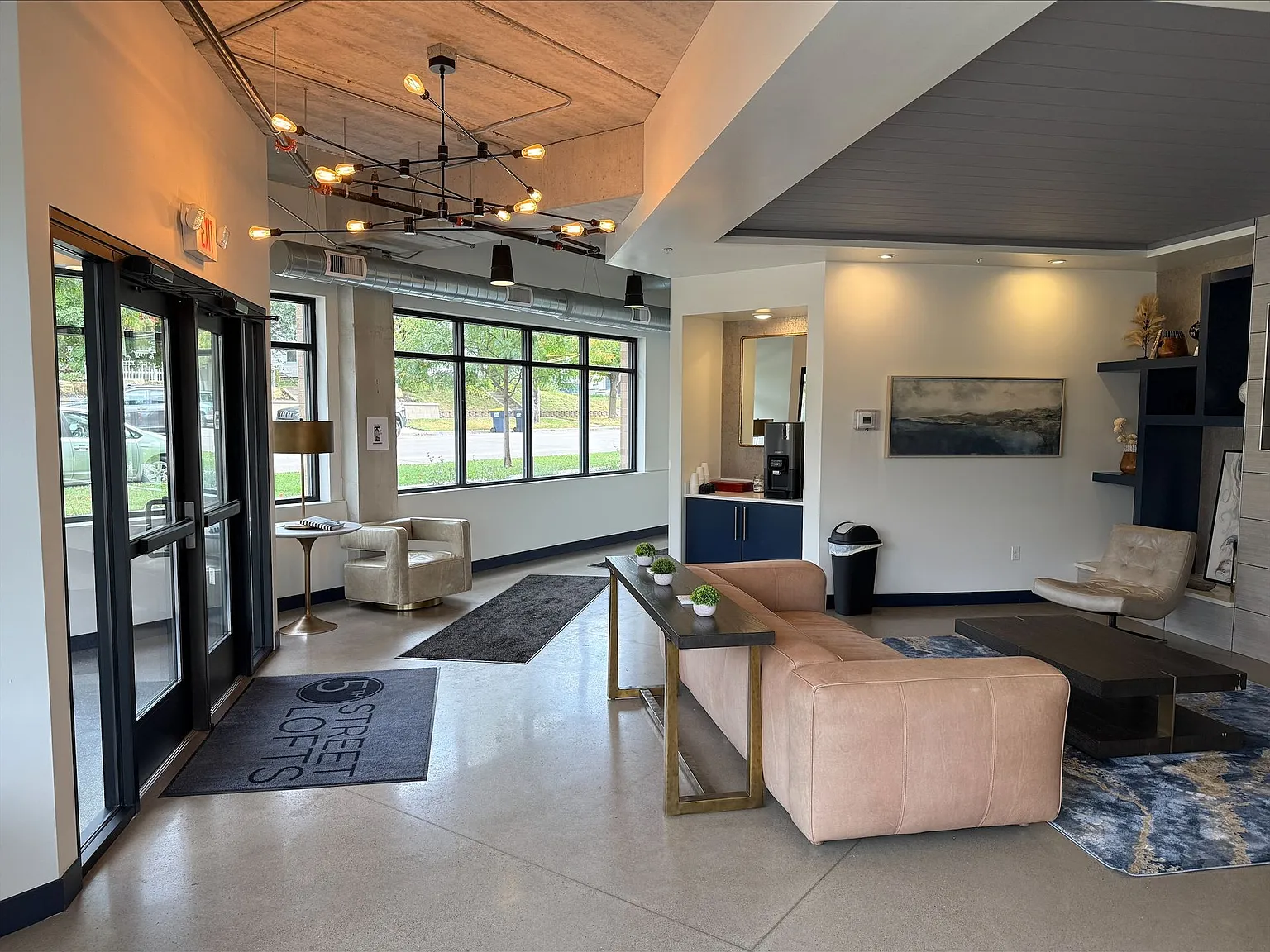 5th Street Lofts — Photo 2