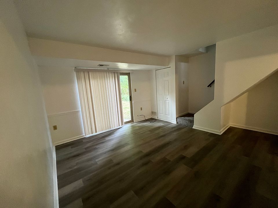 1st image of 415 Brown Ave