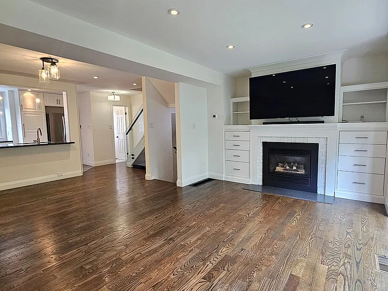 1080 Walden Cir #54 — Photo 10