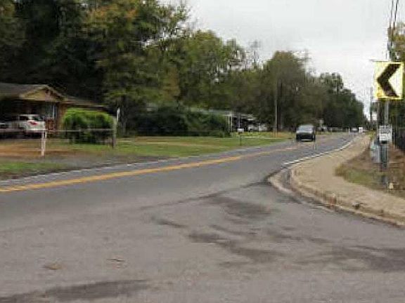 4th image of 508 S Main St