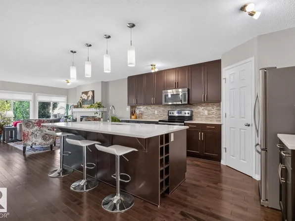 5495 Crabapple Loop SW, Edmonton, AB T6X 1S5