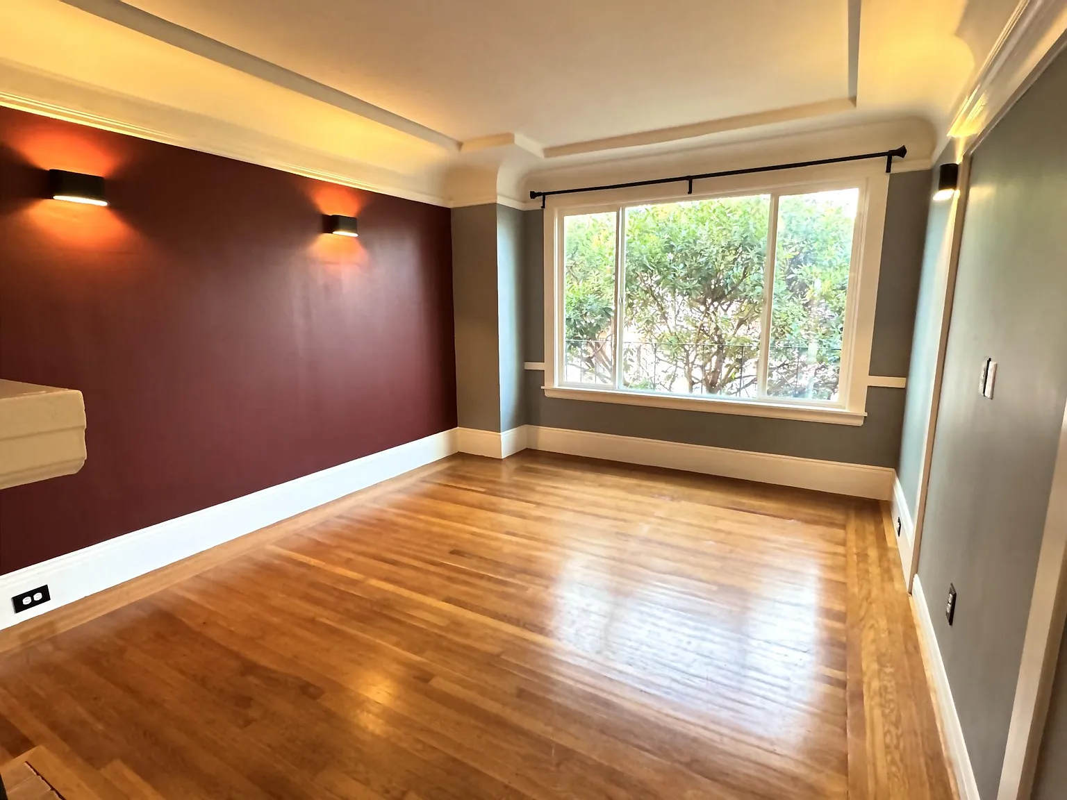 231 Jules Ave — Photo 3