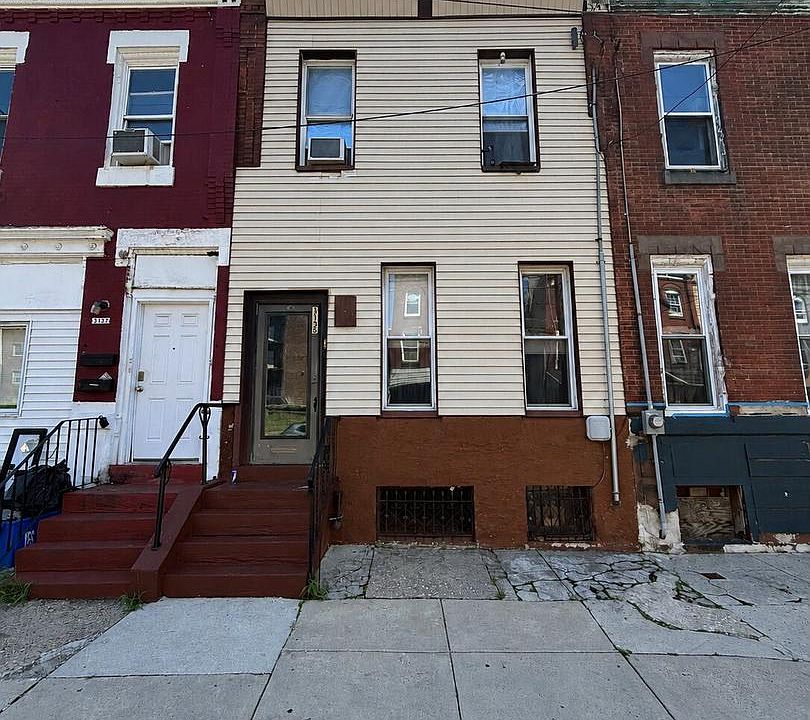 1st image of 3135 N 15th St