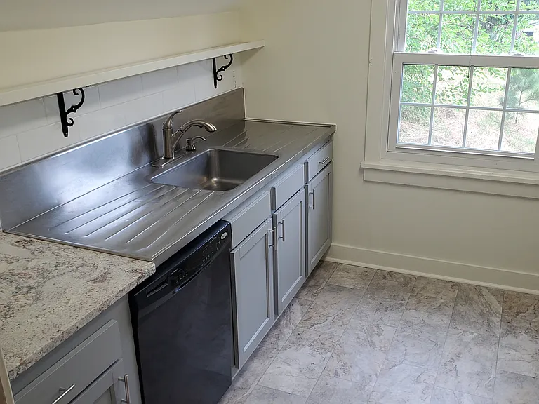 220 Streamside Ln #220 — Photo 4