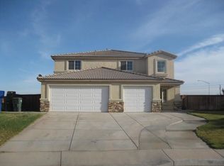 1076 F Herrera St, Calexico, CA 92231