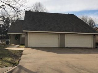 1938 S 18th St, Rogers, AR 72758