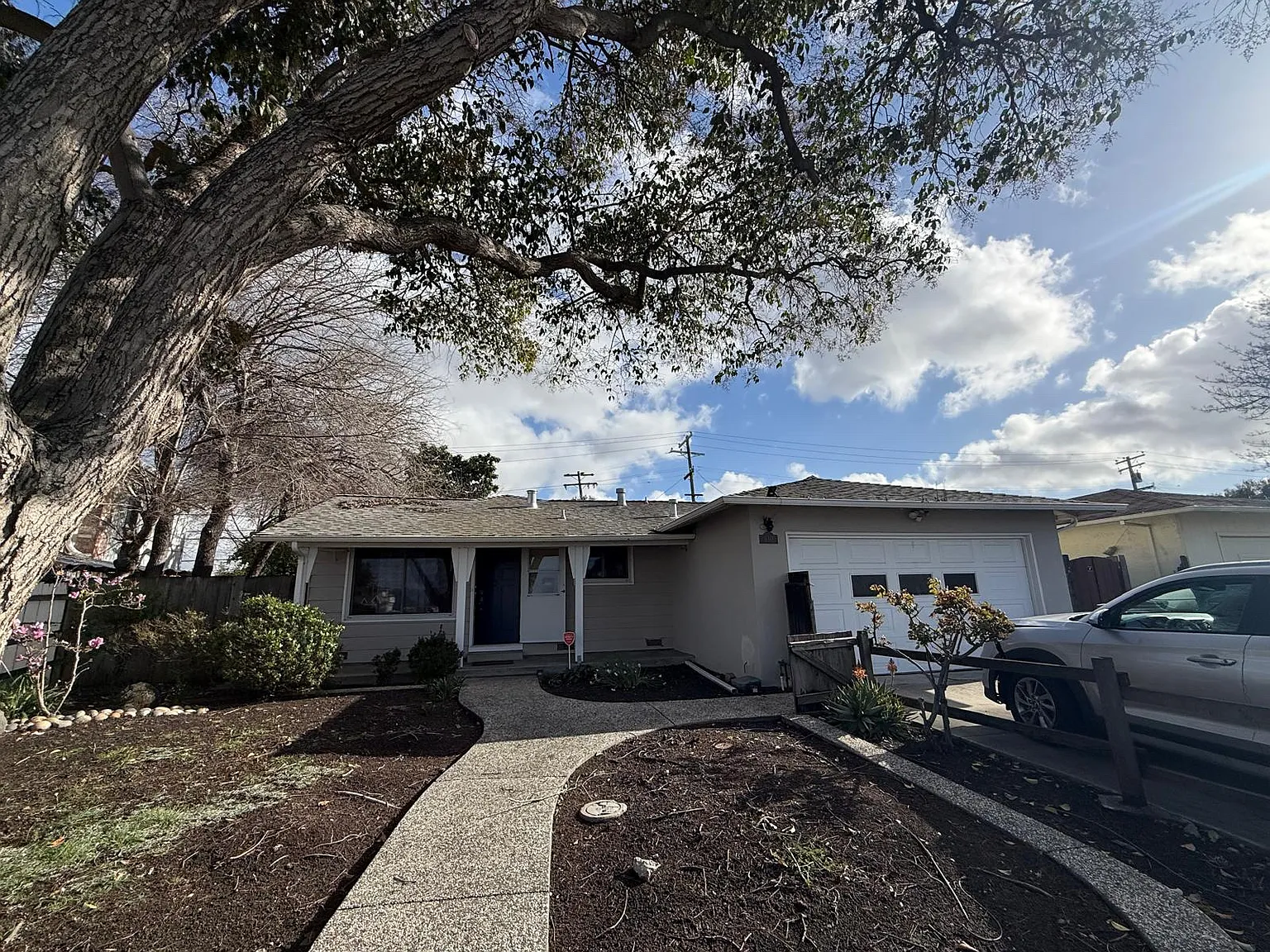 3 bed, 1207 sqft, $1,500 — Photo 1