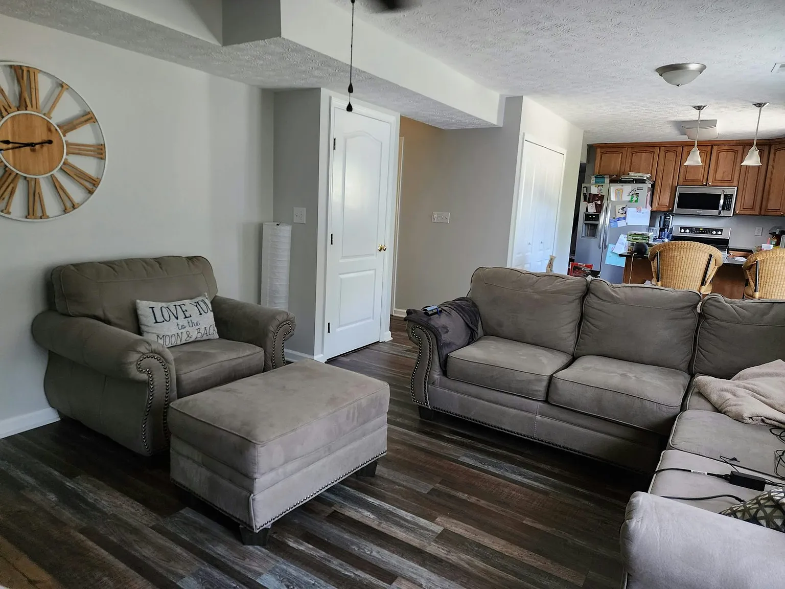 1146 Deercreek Drive — Photo 3
