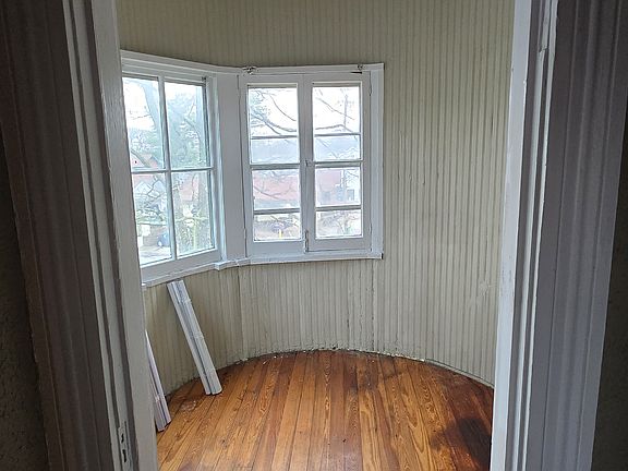 5th image of 1544 Eastern Pkwy
