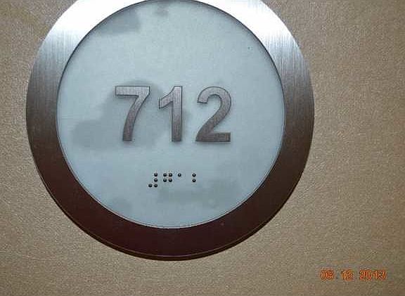 4th image of 18001 Collins Ave #712