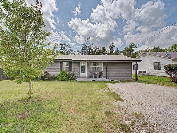 2nd image of 3905 Mathis Rd