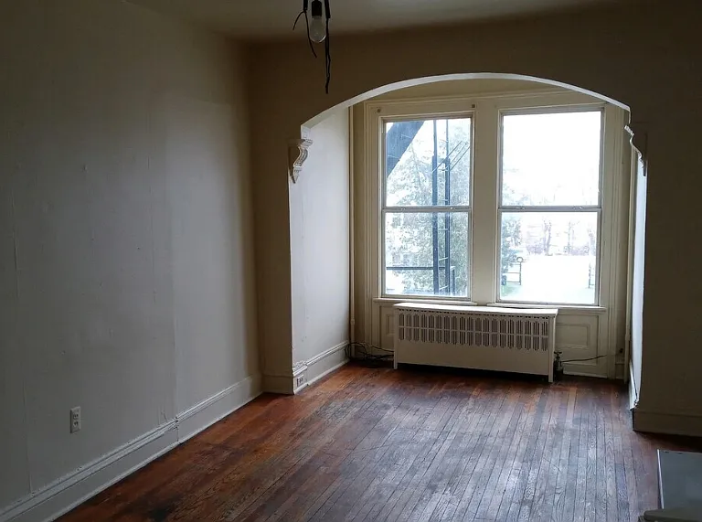 44 S Hamilton St #4 — Photo 2