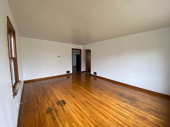 3rd image of 2101 S Carlisle St