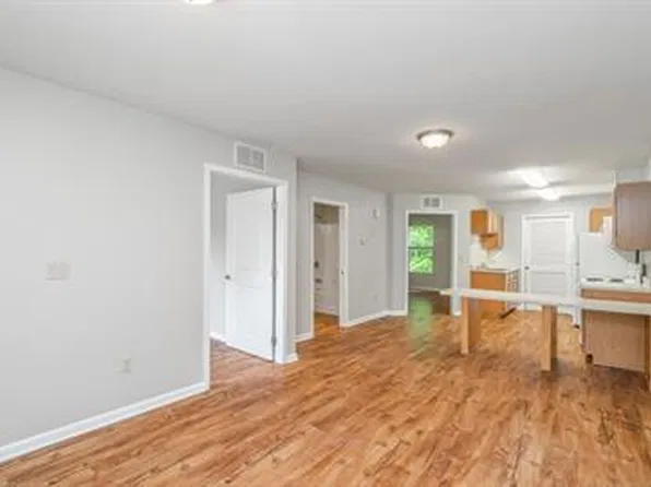 131 Nevada Ave, La Follette, TN