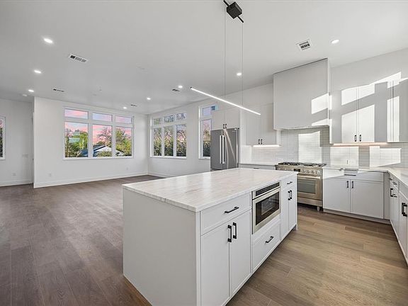 4th image of 4101 Menchaca Rd #104
