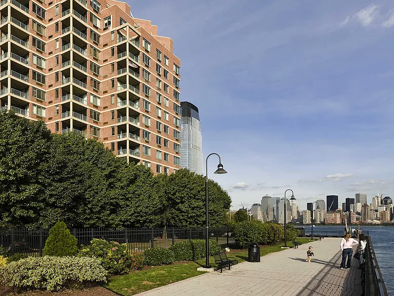 Portside Towers Apartments