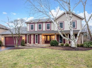 1536 Meadowland Dr, Naperville, IL 60540