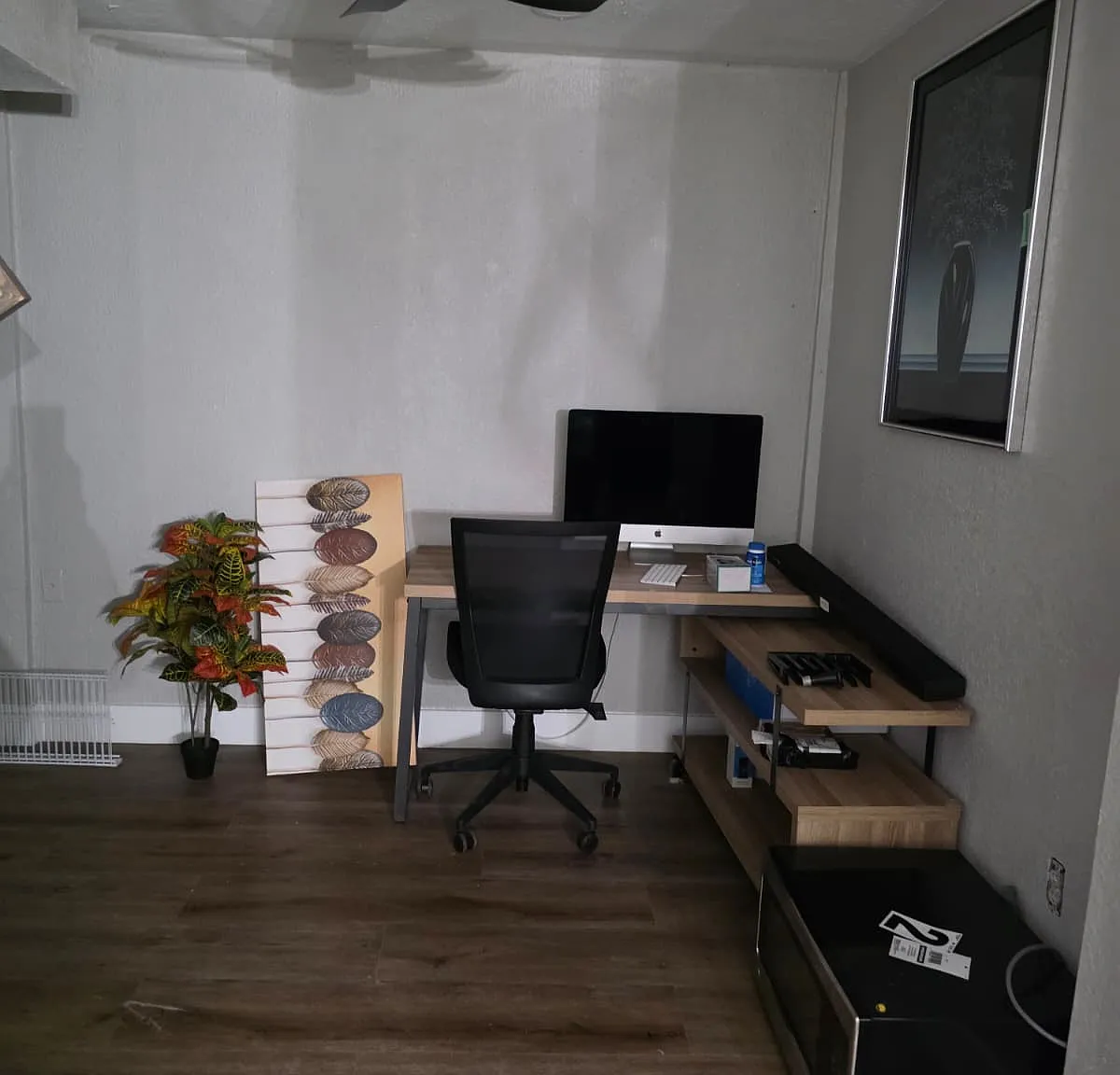 4 bed, 2200 sqft, $3,000 — Photo 3