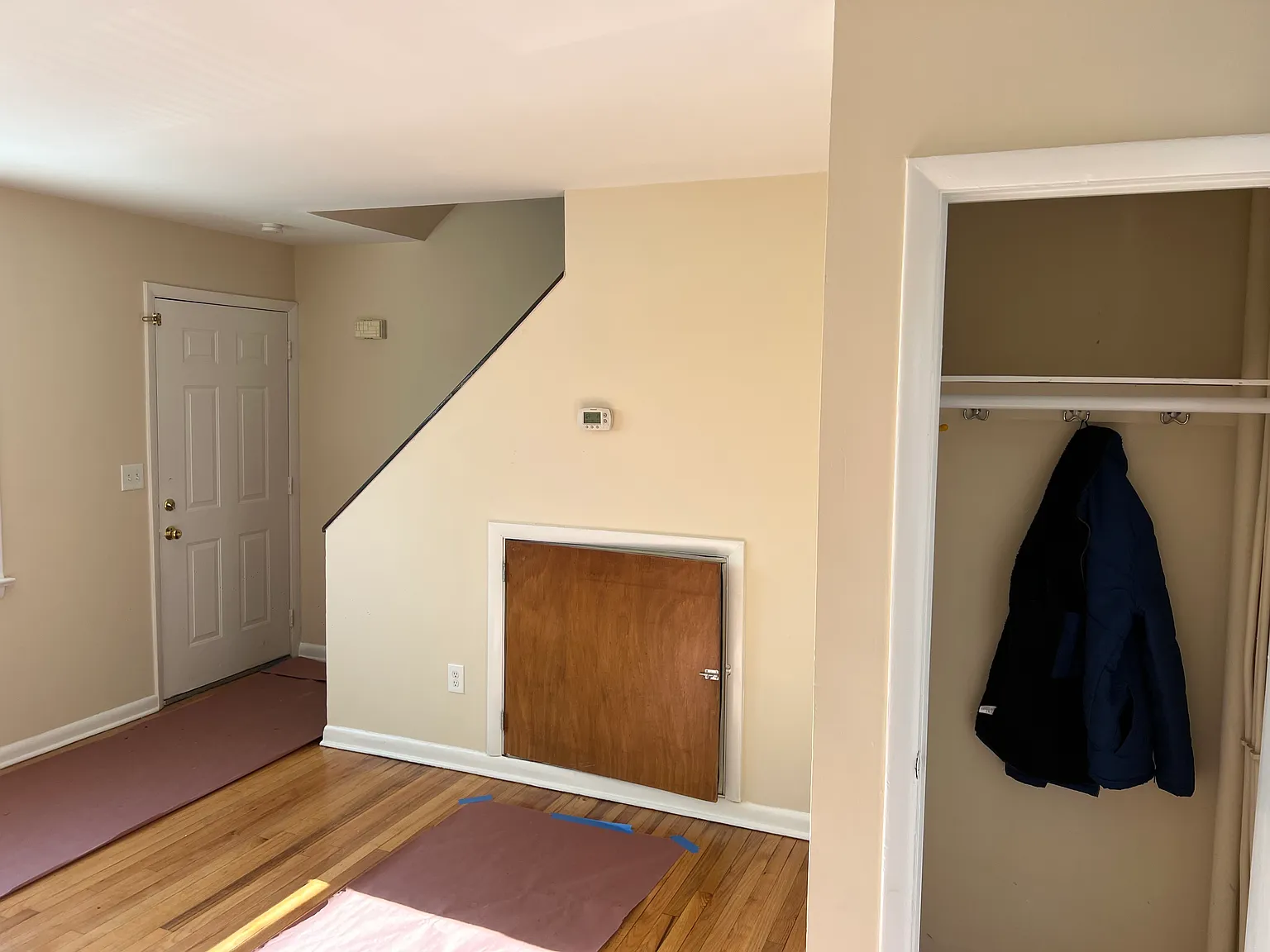 122 W Cedar St — Photo 2