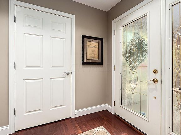 3rd image of 135 Brookehill Dr