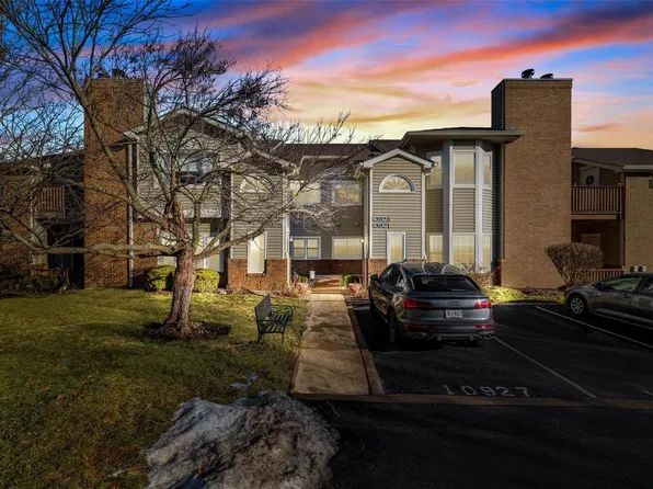 10921 Vauxhall Dr, Saint Louis, MO 63146