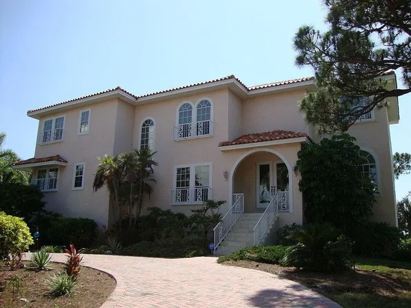 7244 Manor Beach Rd, New Port Richey, FL 34652