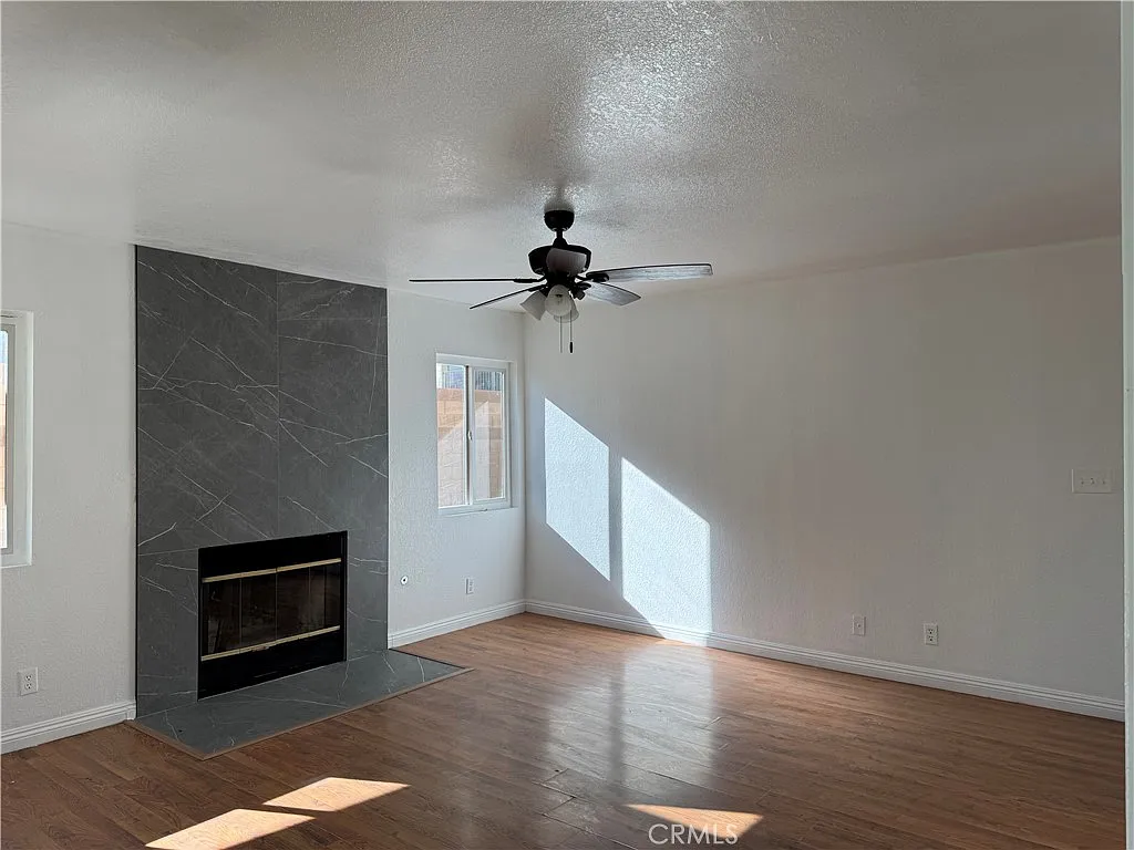 4 bed, 2069 sqft, $3,800 — Photo 2