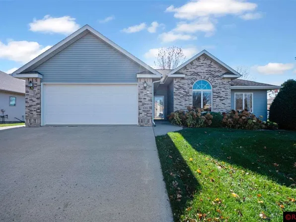 520 Southport Dr, Fairmont, MN 56031