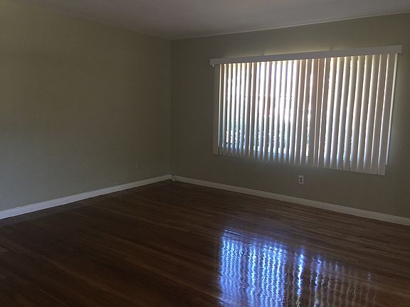 5th image of 3733 Charlemagne Ave