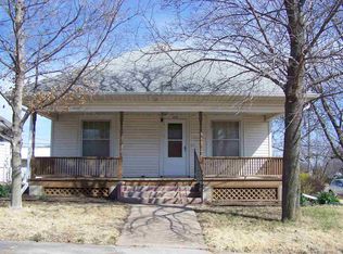 1216 D St, Fairbury, NE 68352