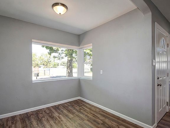 3rd image of 3801 Lissetta Ave