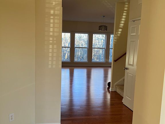 4th image of 1804 Misty Woods Ct