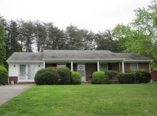 1850 Webster Rd, Glade Hill, VA 24092